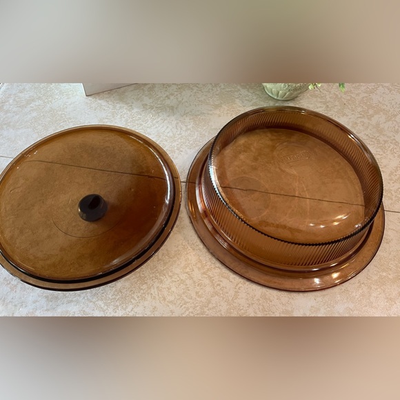 Vintage Pyrex Visions Casserole Baking V-33-B w/ Lid V-33-C in Amber w ribbing - Picture 9 of 13